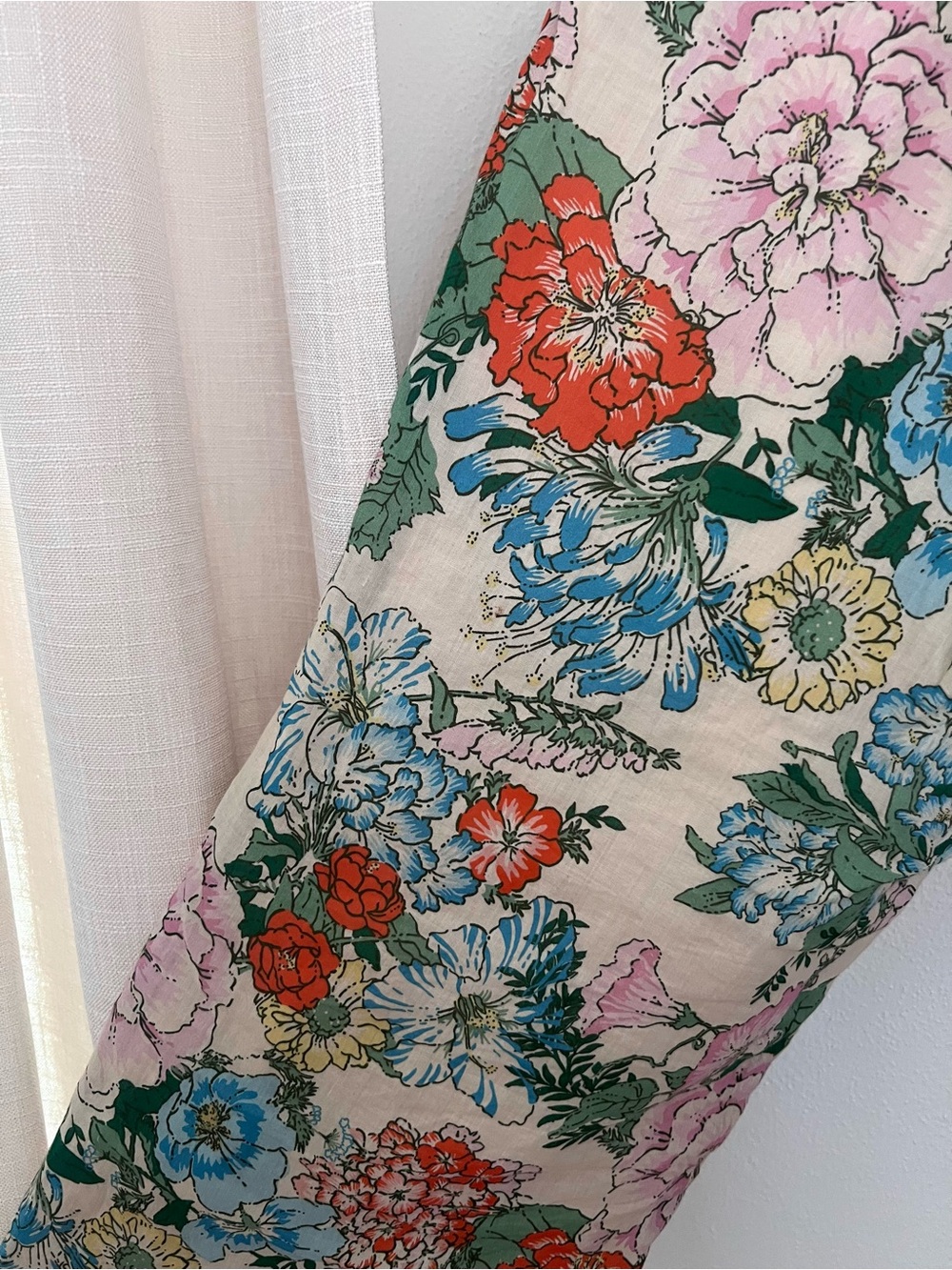 RARE Willa Pant - Vintage Courtyard, Medium - Picture 4 of 8
